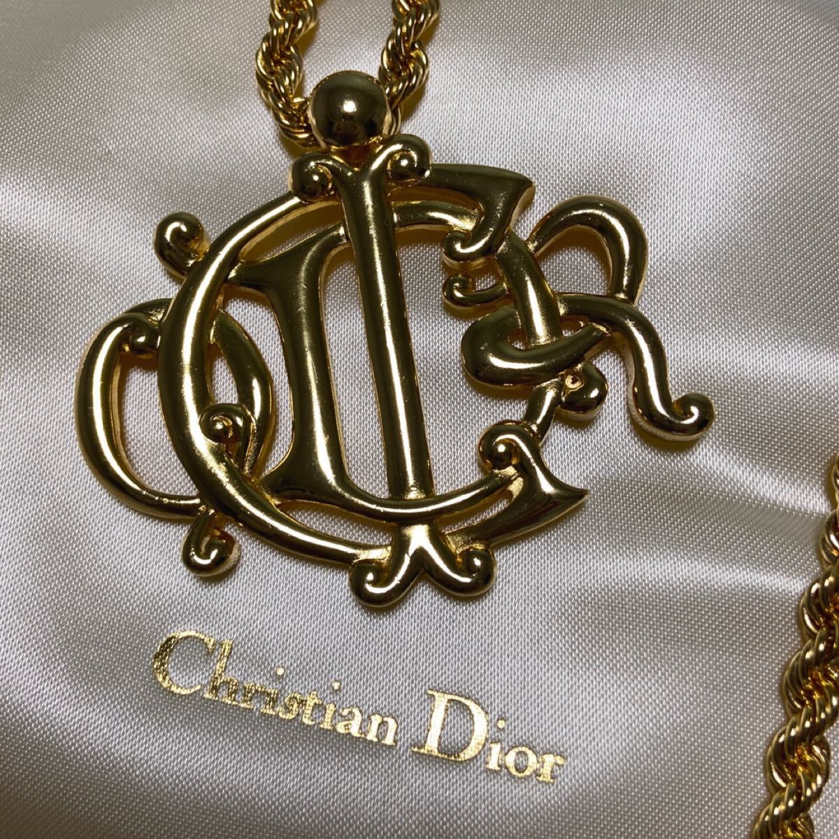 Christian Dior 超美品 ビンテージ ロゴペンダント ロングネックレス ディオールアクセサリークッションBOX付き