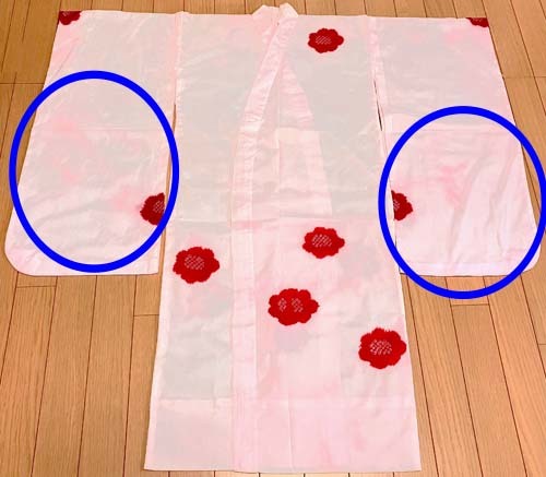 洗濯による色染み、他にも多々あり