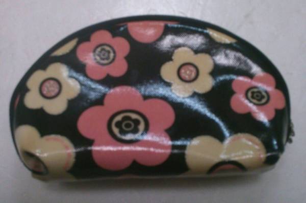  Mary Quant daisy pouch 