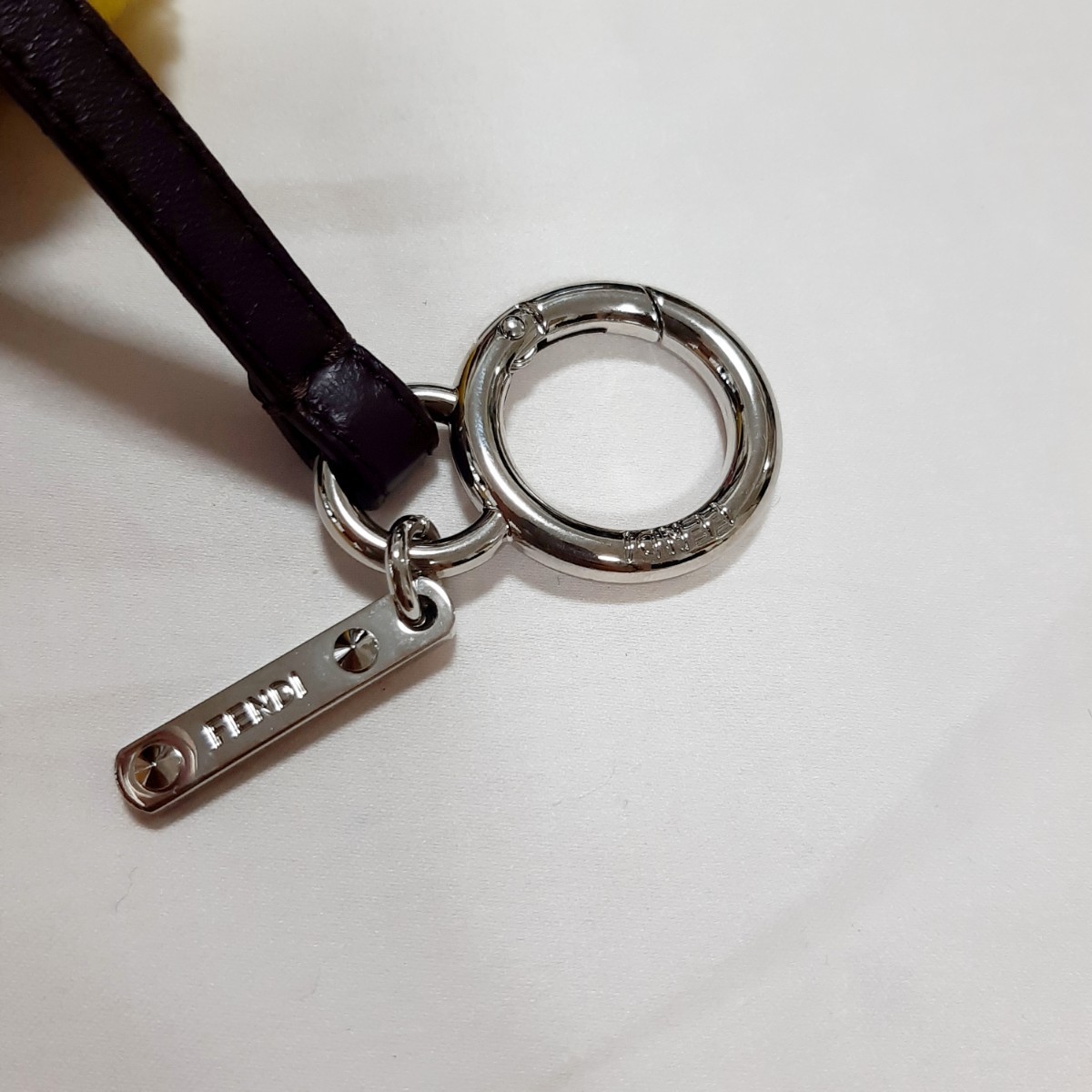 フェンディ アップル りんご キーホルダー キーリング ロゴ 秋冬 フェンディ アップル りんご キーホルダー キーリング ロゴ 秋冬