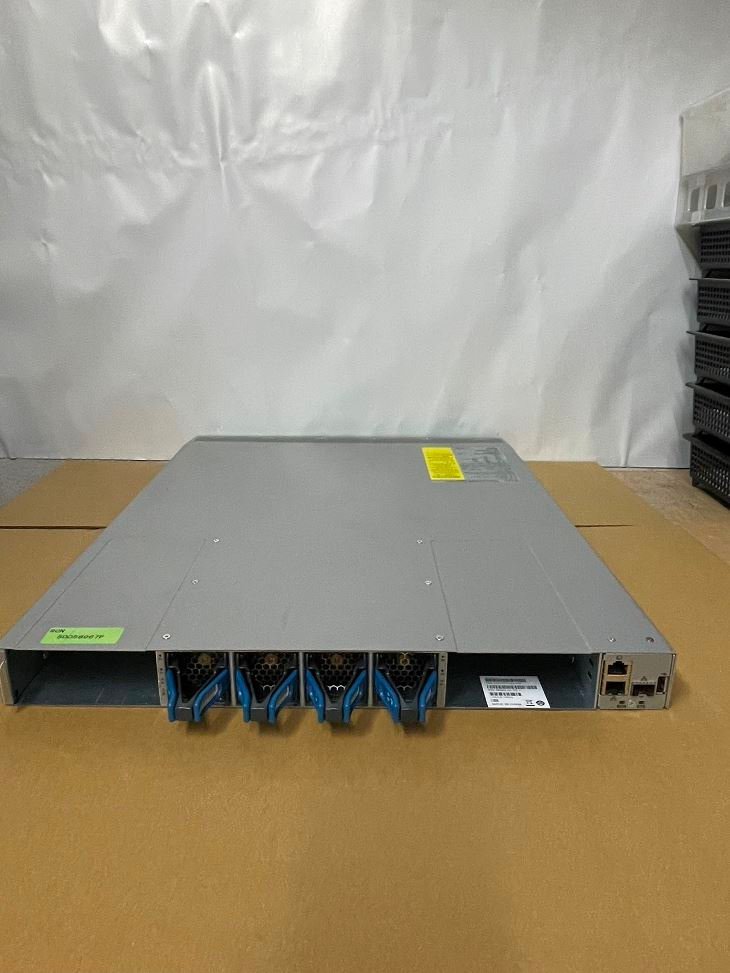  текущее состояние товар Cisco Nexus 9300 Series платформа переключатель N9K-C93108TC-EX оплата при получении возможно 