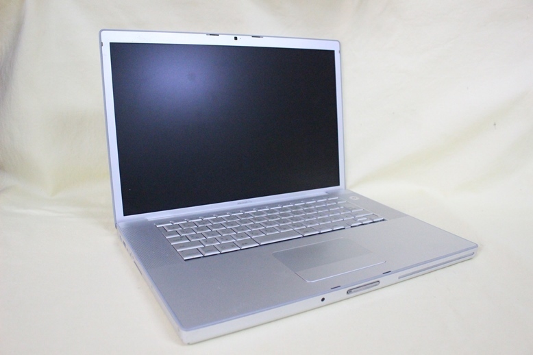 ジャンク品 15.4inchワイドノートパソコン APPLE Macbook Pro A1150l Core Duo2 1GB 100GB HD Bluetooth・カメラ内蔵 起動確認済 代引き可