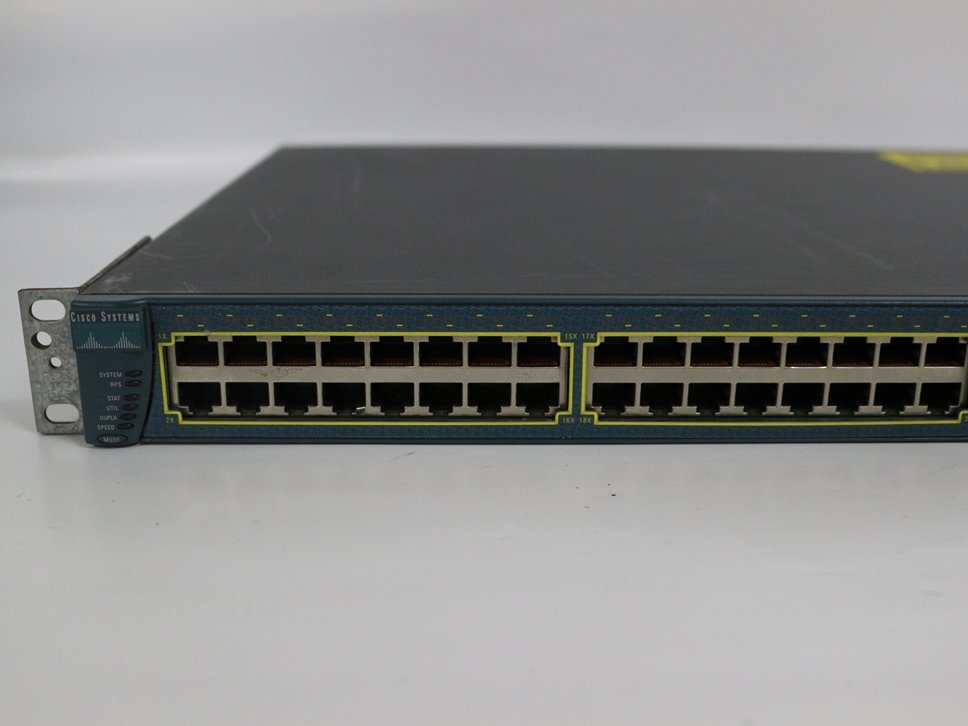 中古品 Cisco Catalyst 3500 Series XL WS-C3548-XL-EN 通電確認済み 在庫限定 代引き可_画像3