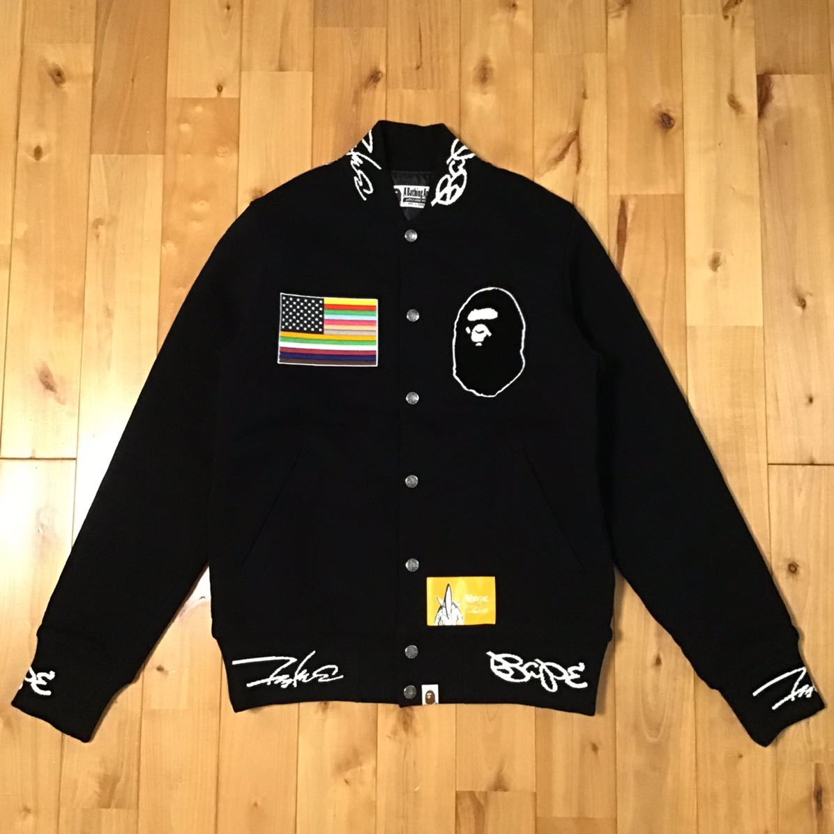 ☆激レア☆ FUTURA × BAPE varsity jacket Mサイズ a bathing ape エイプ ベイプ アベイシングエイプ  フューチュラ スタジャン m5049