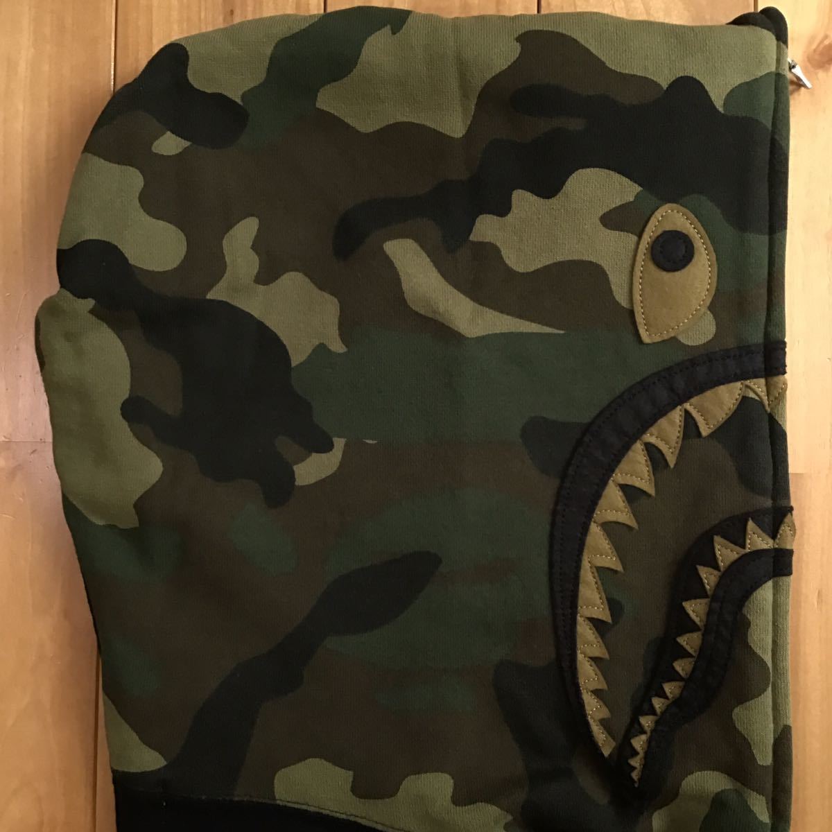 Undefeated × BAPE Shark Parker L size shark full zip hoodie a bathing ape Ape Bape Anne tifi-tedo camouflage h382g