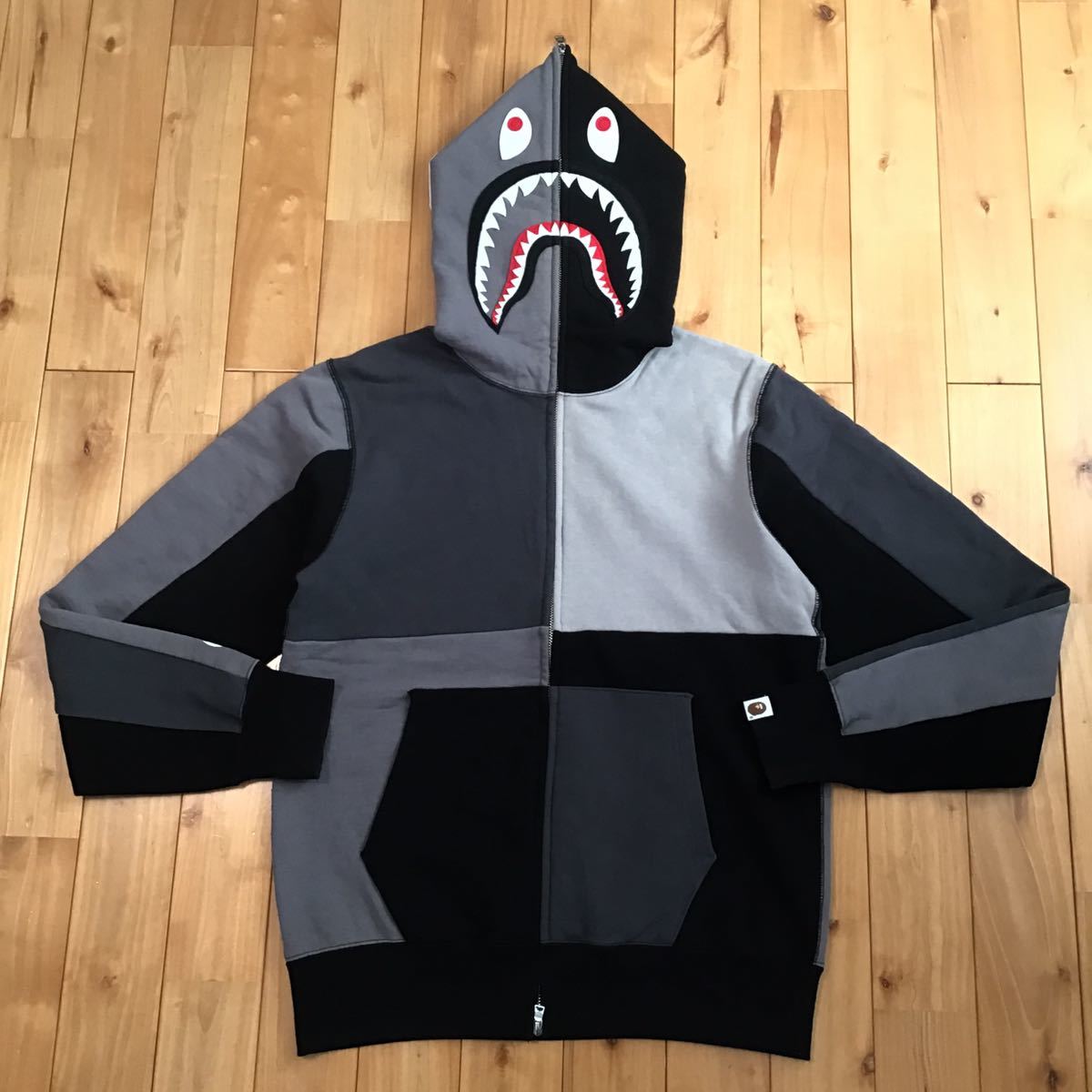 上質で快適上質で快適A BATHING APE × NEIGHBORHOOD 22AW パーカー L