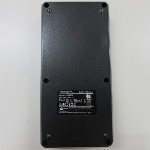 POWEROWL ZN825E 8 Bay Smart Battery Charger charger (.)