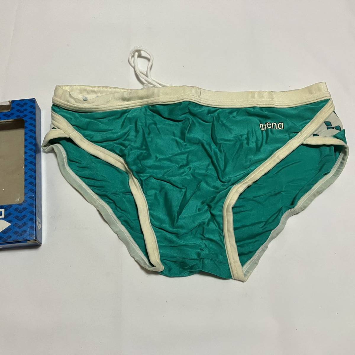 arena BY DESCENTE 水着 サイズL ARN-5009N 上品なスタイル www