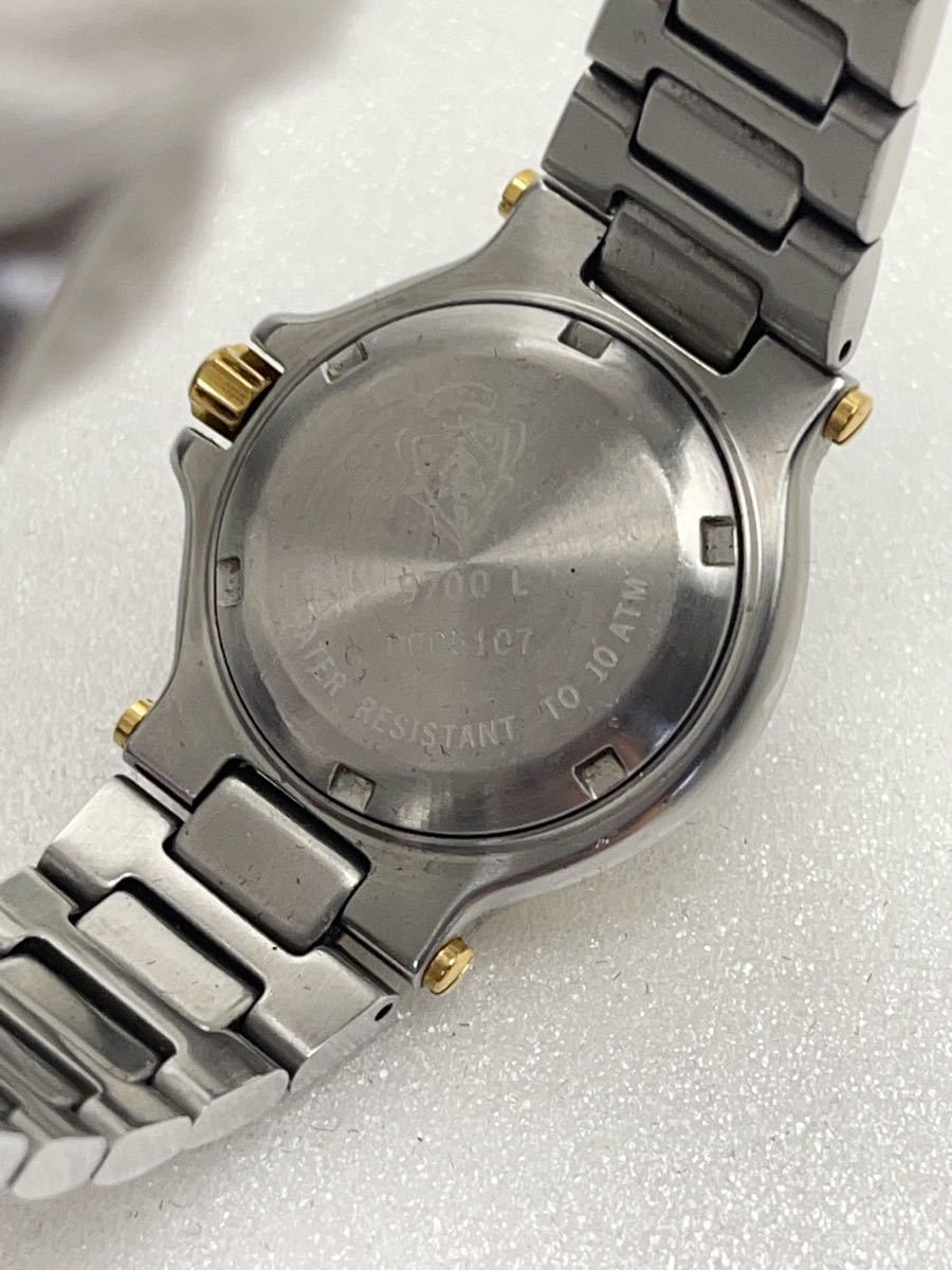 GUCCI グッチ QZ 9700L ブラック文字盤 レディース腕時計 t482 GUCCI グッチ QZ 9700L ブラック文字盤 レディース腕時計 t482