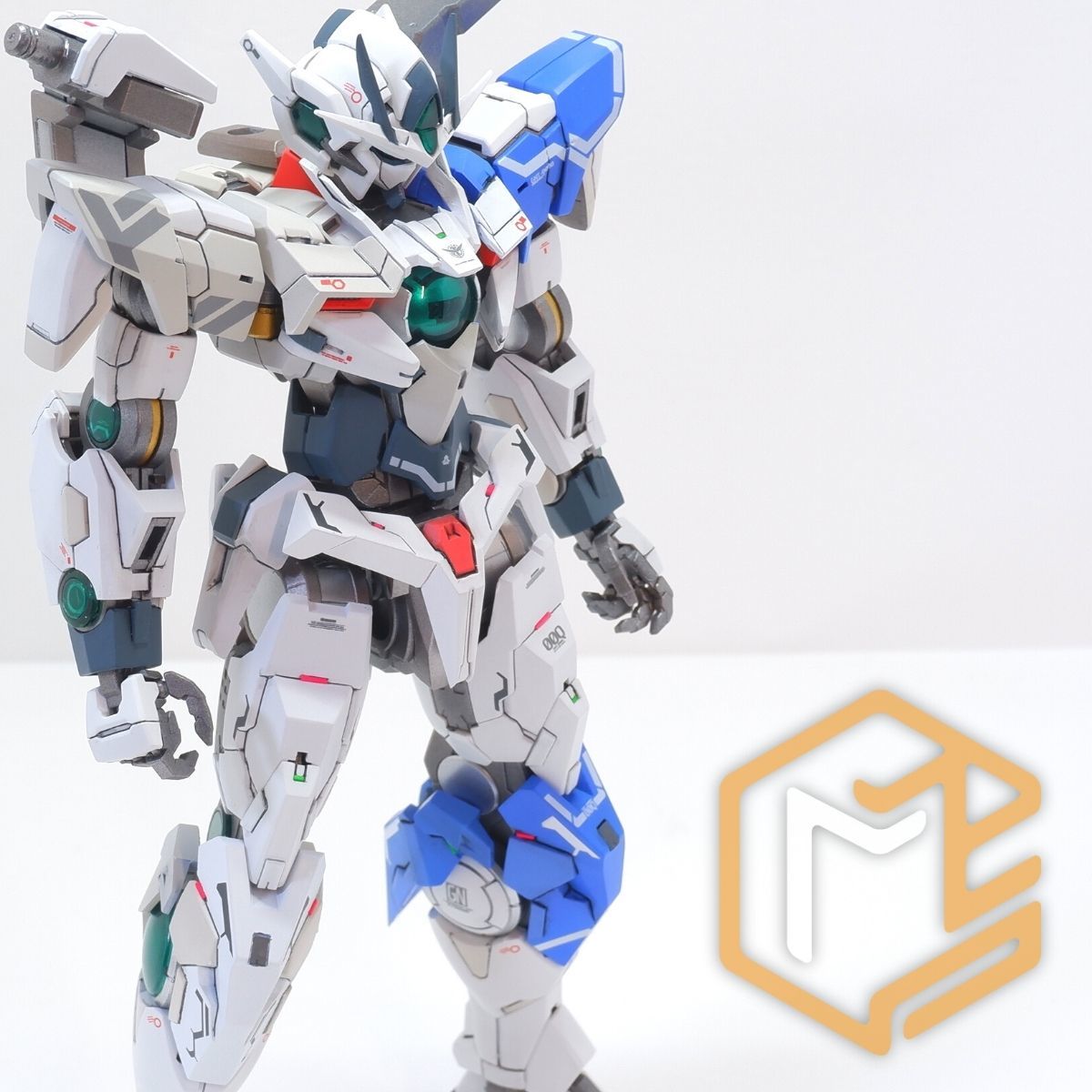 MG ダブルオークアンタフルセイバー オリジナルカスタム 全塗装 MG ダブルオークアンタフルセイバー オリジナルカスタム 全塗装