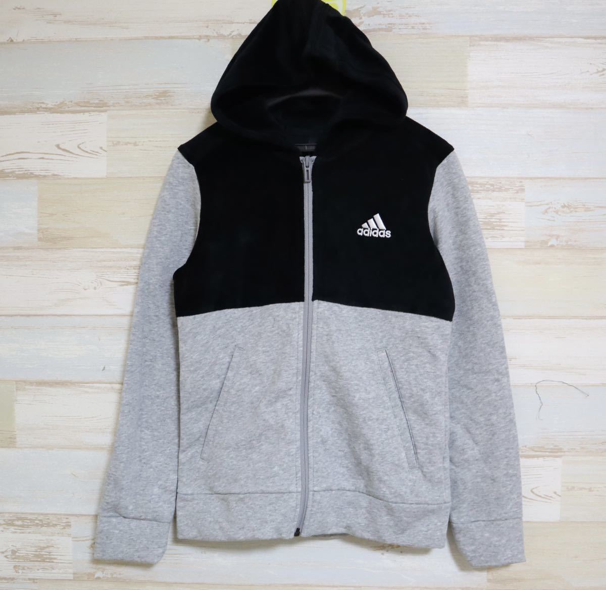 新品 定価5489円 130㎝ adidas アディダス　キッズ　ベロア フルジップフーディー パーカー　裏起毛_画像1