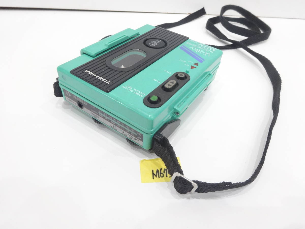 TOSHIBA Walky AM/FMラジオ付き カセットプレーヤー RT-KS1 東芝 ウォーキー 通電ジャンク M675 4