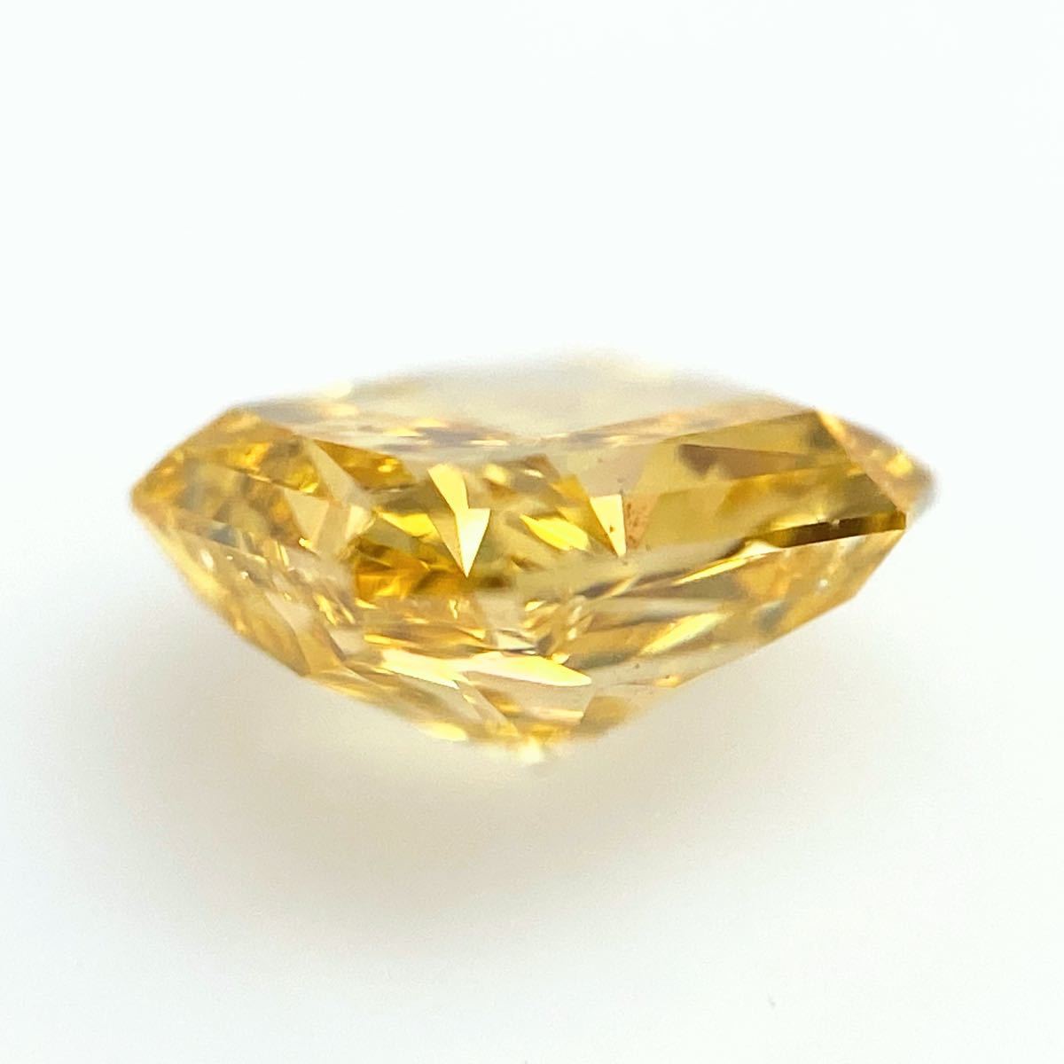 ０．４０７ct　ＦＡＮＣＹ　ＩＮＴＥＮＳＥ　ＯＲＡＮＧＹ　ＹＥＬＬＯＷ　Ｉ１　ラディアント　ダイヤモンドルース