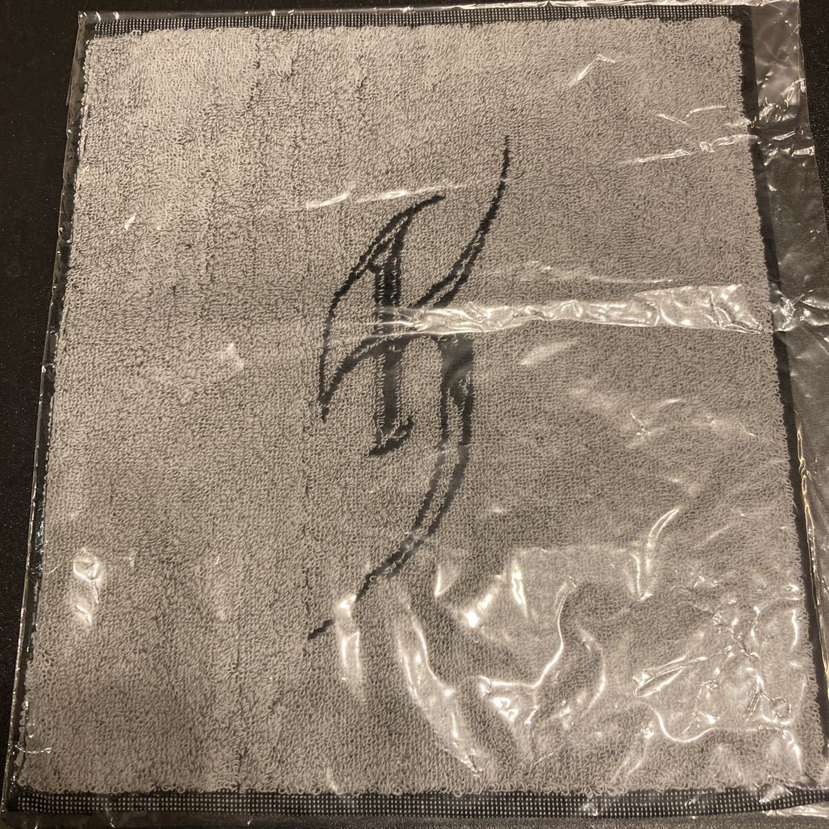 ヤフオク! - 新品 未使用 氷室京介 ハンドタオル
