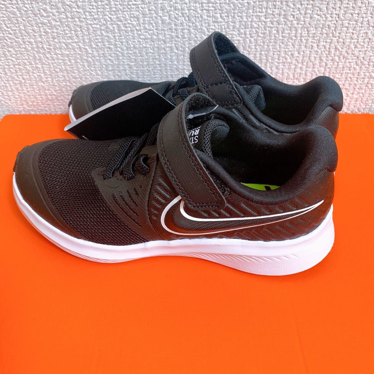 新品：NIKE スターランナー2 18cm