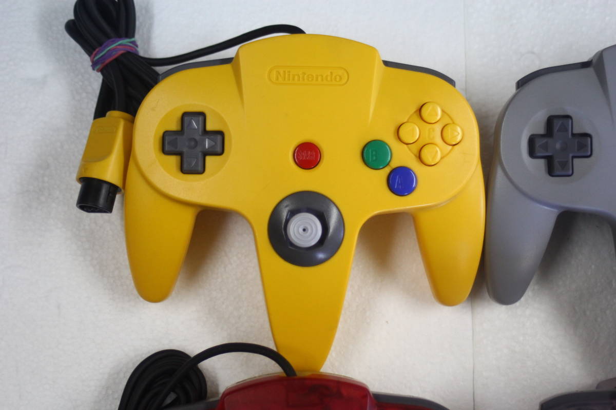 ニンテンドー64コントローラーまとめて4個セット グレイ/クリア ニンテンドー64コントローラーまとめて4個セット グレイ/クリア