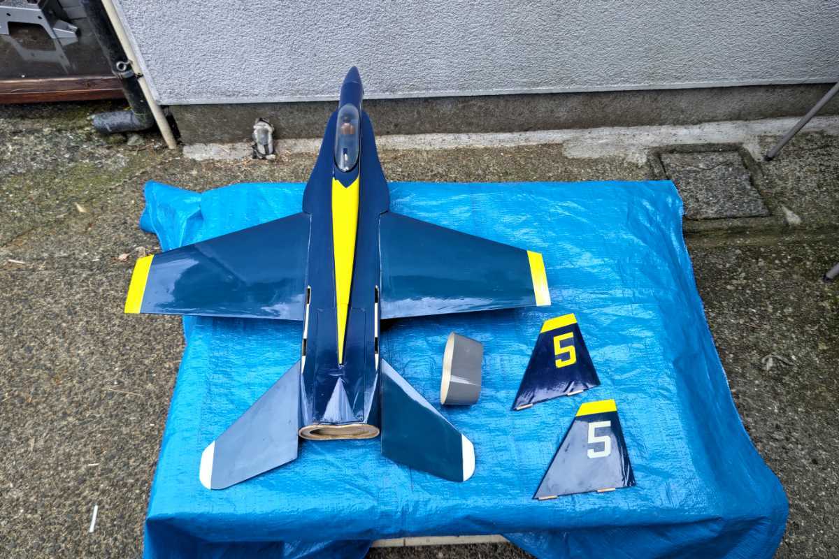 ラジコンジェット機　HET社F-18_画像1