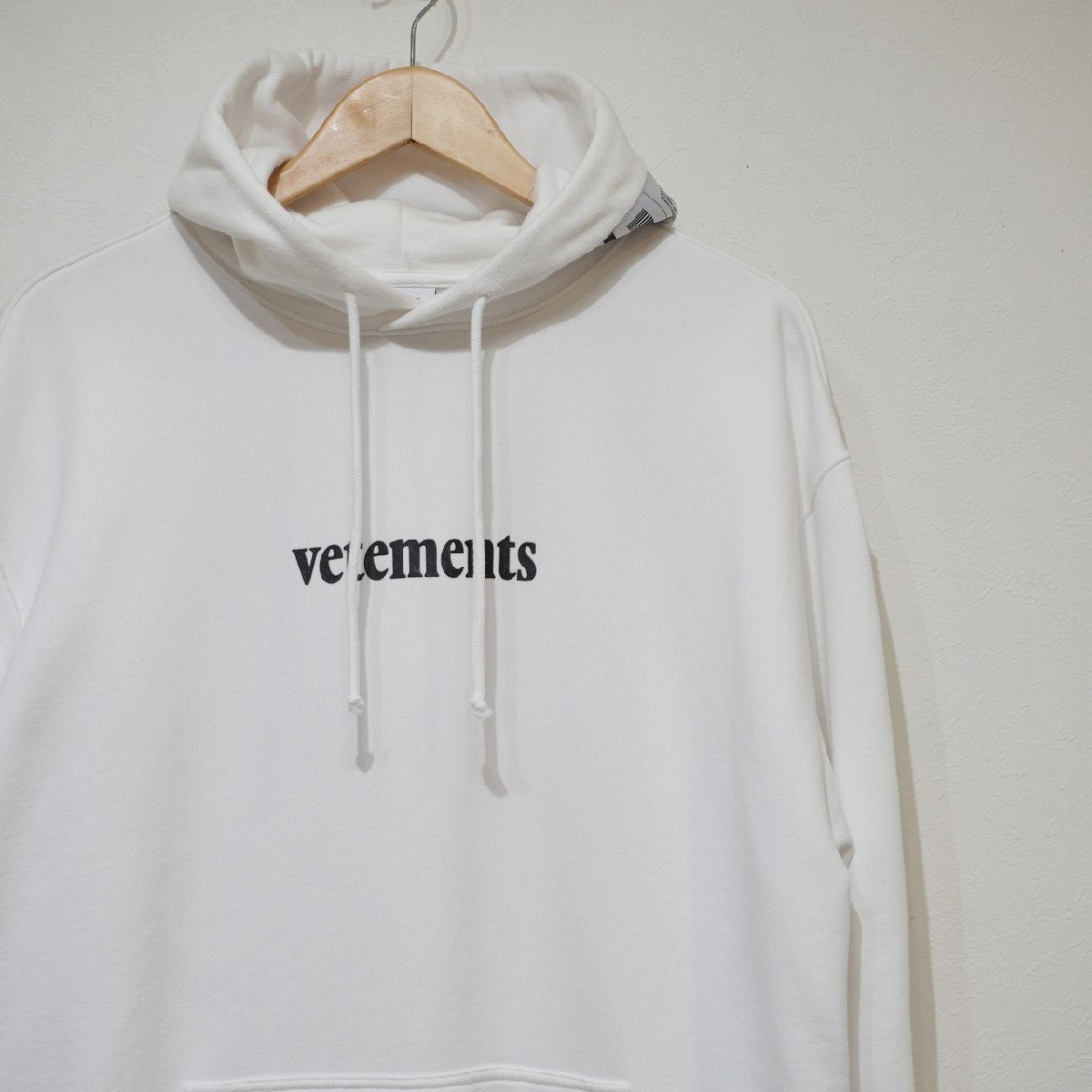 vetements ヴェトモン 20SS LOGO HOODIE ロゴ フーディー パーカー 白 ホワイト G9-53_画像2