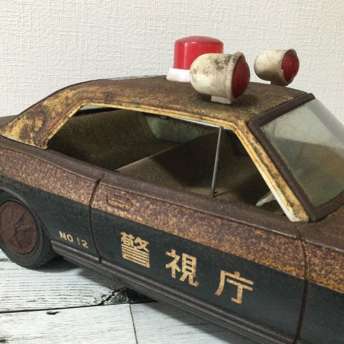 昭和レトロ ブリキ製(イチコー製) パトカー 日産グロリア 当時 昭和レトロ ブリキ製(イチコー製) パトカー 日産グロリア 当時