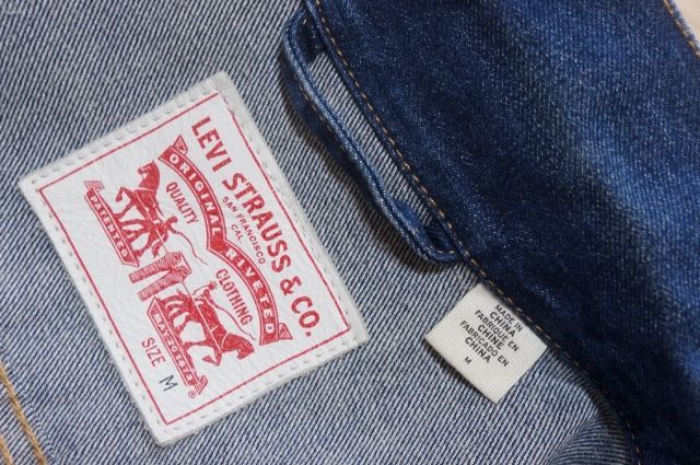 J31　即決　Levi's リーバイス　×　MLB　BOSTON RED SOX レッドソックス　サードモデル デニム ジャケット　M_画像5