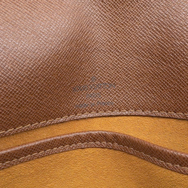 LOUIS VUITTON ルイヴィトン モノグラム ミュゼット タンゴ ショート
