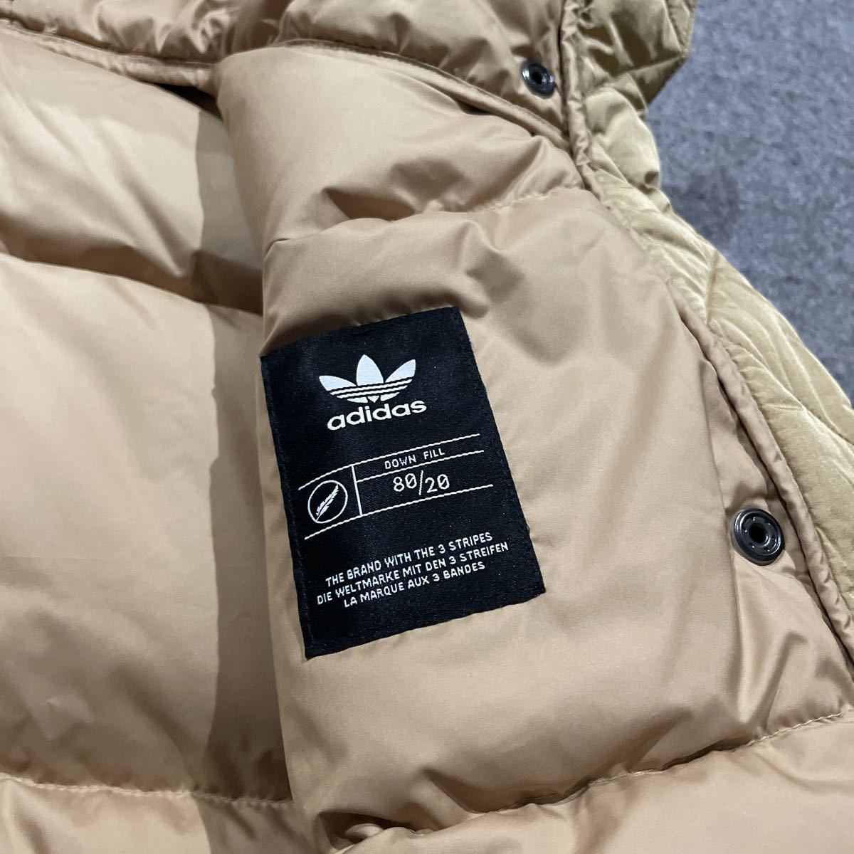 OT(XL)サイズ ★定価26400円★ アディダス オリジナルス ダウンジャケット パファージャケット GU1781 LL 2L