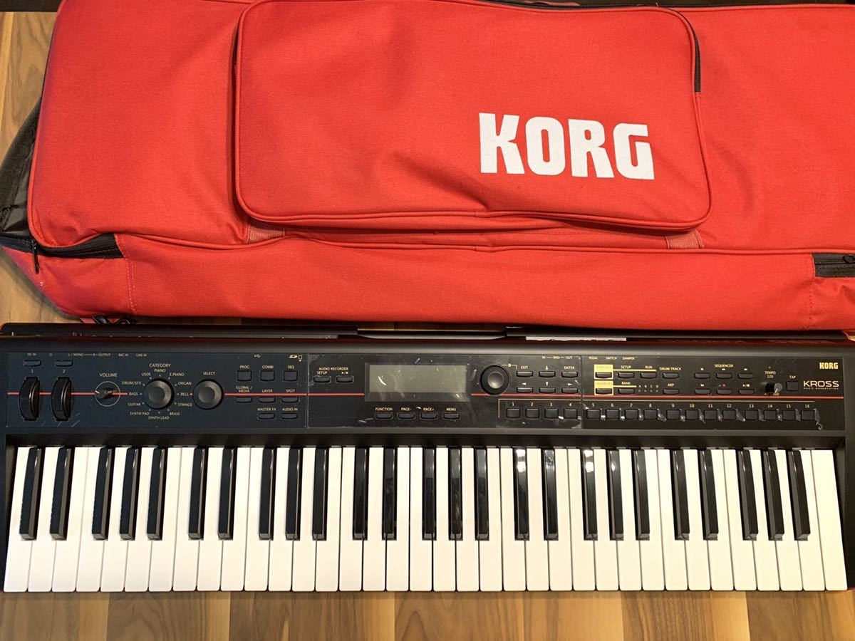 美品 KORG キーボードシンセサイザー KROSS-61 クロス 61鍵