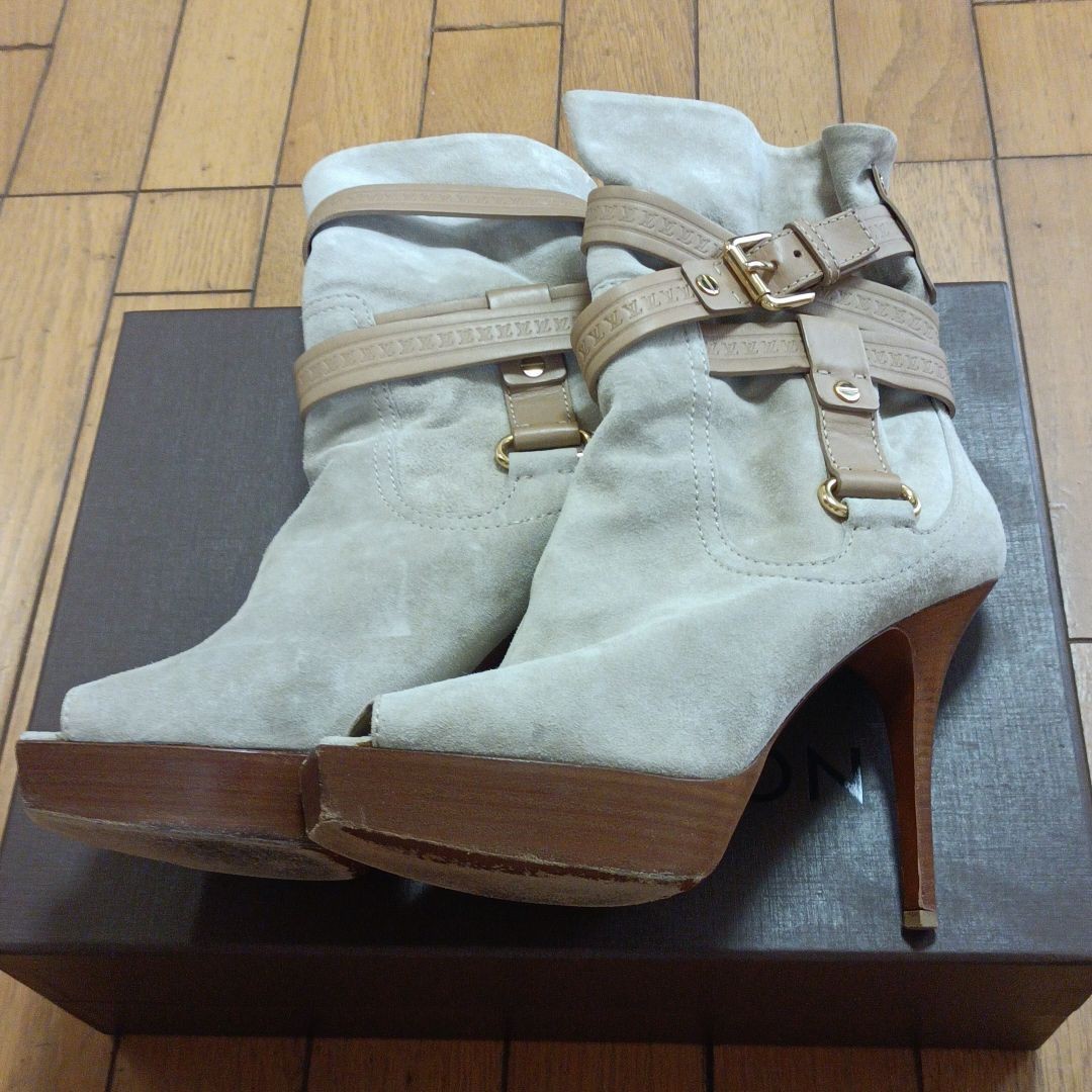 正規品 LOUIS VUITTON ルイヴィトン ショートブーツ オープントゥ 23 5