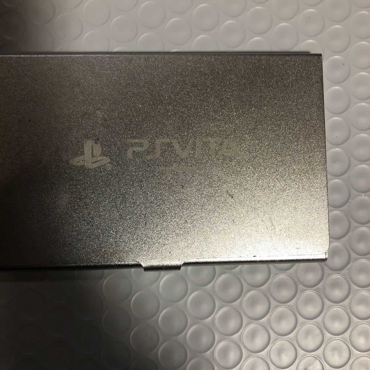 PS Vita 8GBメモリー 2ケ、名刺サイズホルダー