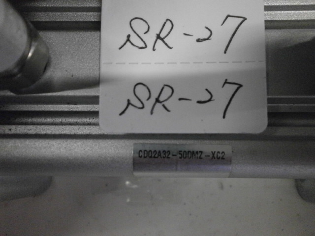 SR-27　SMC 【工業用】標準形エアシリンダ：CDQ2A32-50DMZ-XC2　標準形（複動・片ロッド）1年未満使用　センサー有　動作正常　良品_画像8