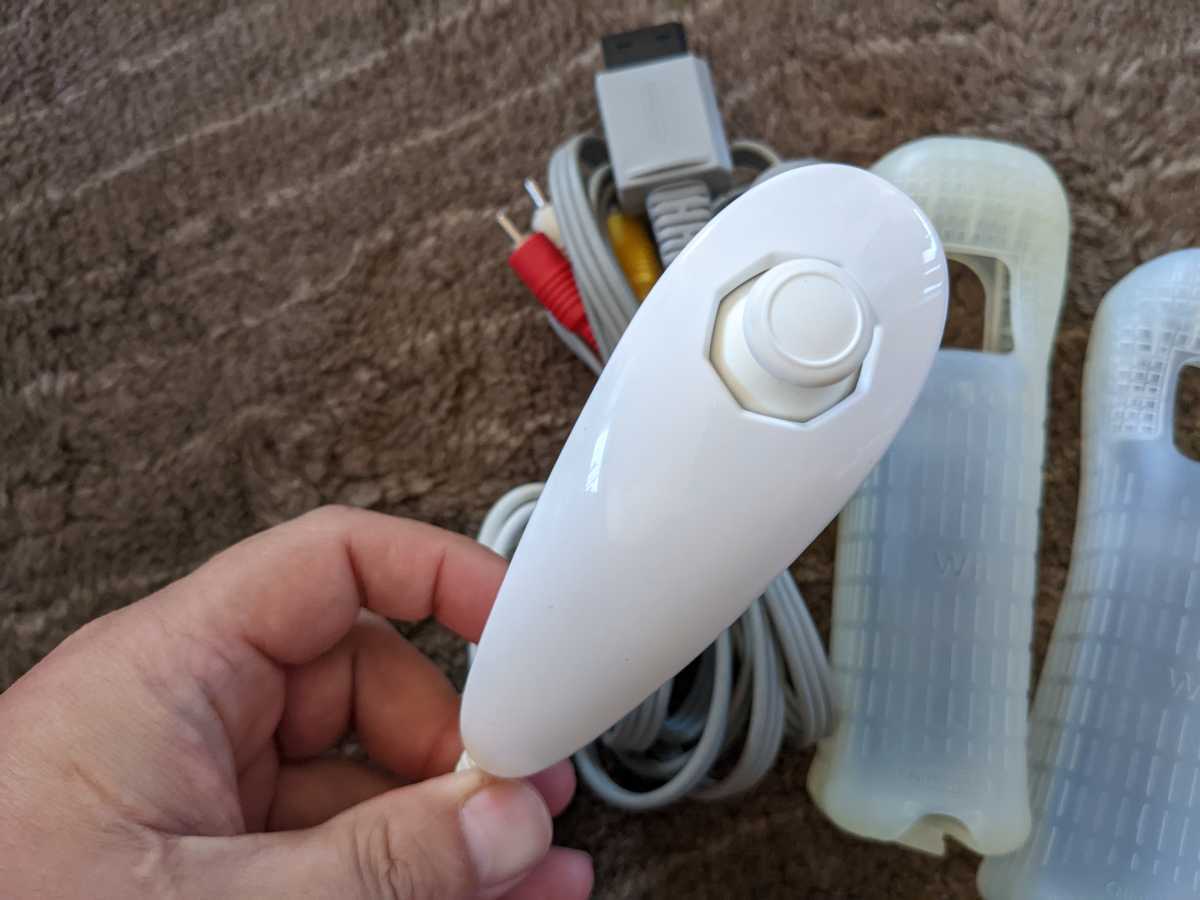 wii　リモコンジャケット　ヌンチャク　ＡＶケーブル　周辺機器　セット