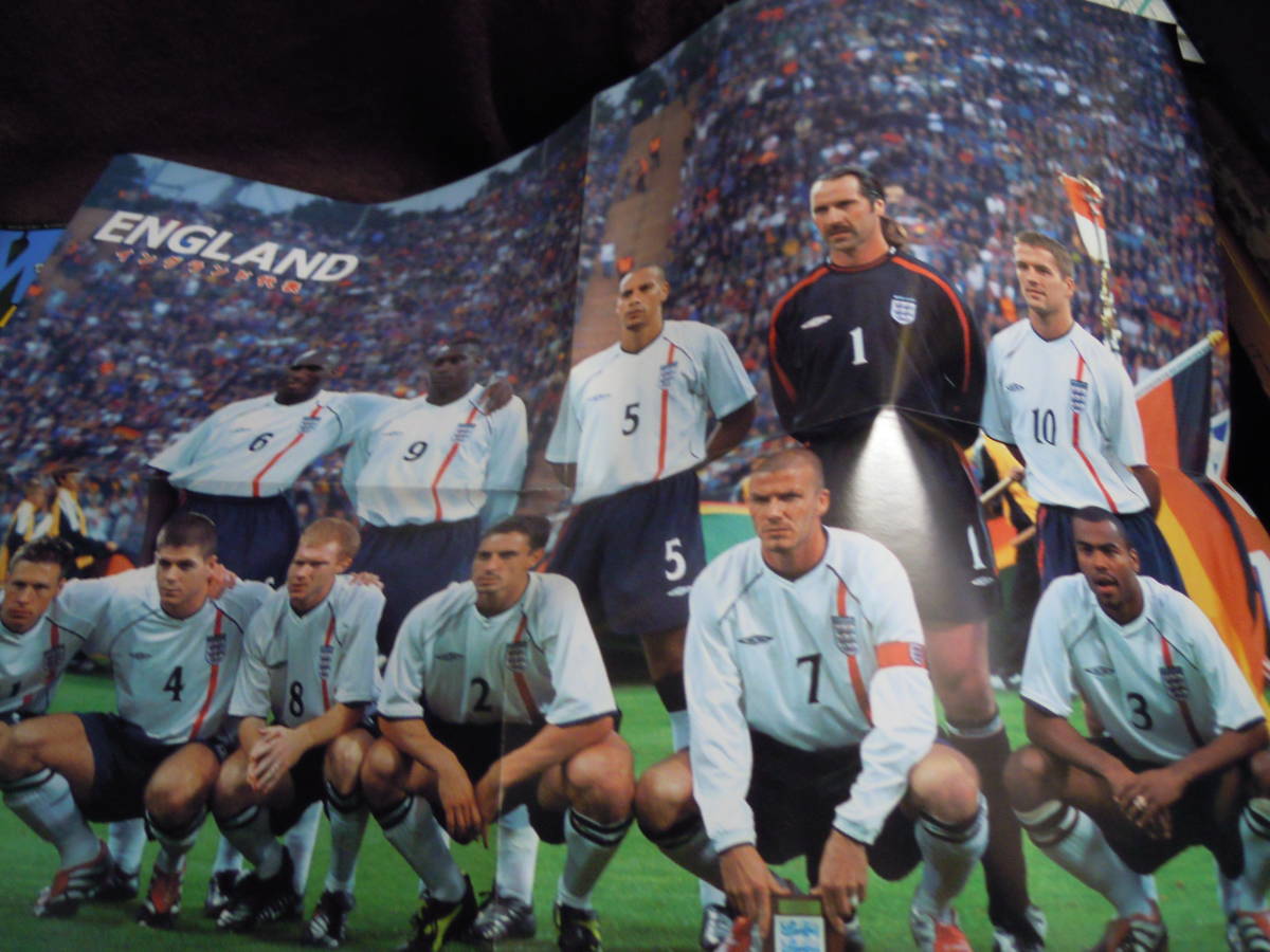Z16-4 雑誌　ワールドサッカーグラフィック　2002年3月　付録ポスターつき　クリスチャン・ヴィエリ　ベッカム_画像4