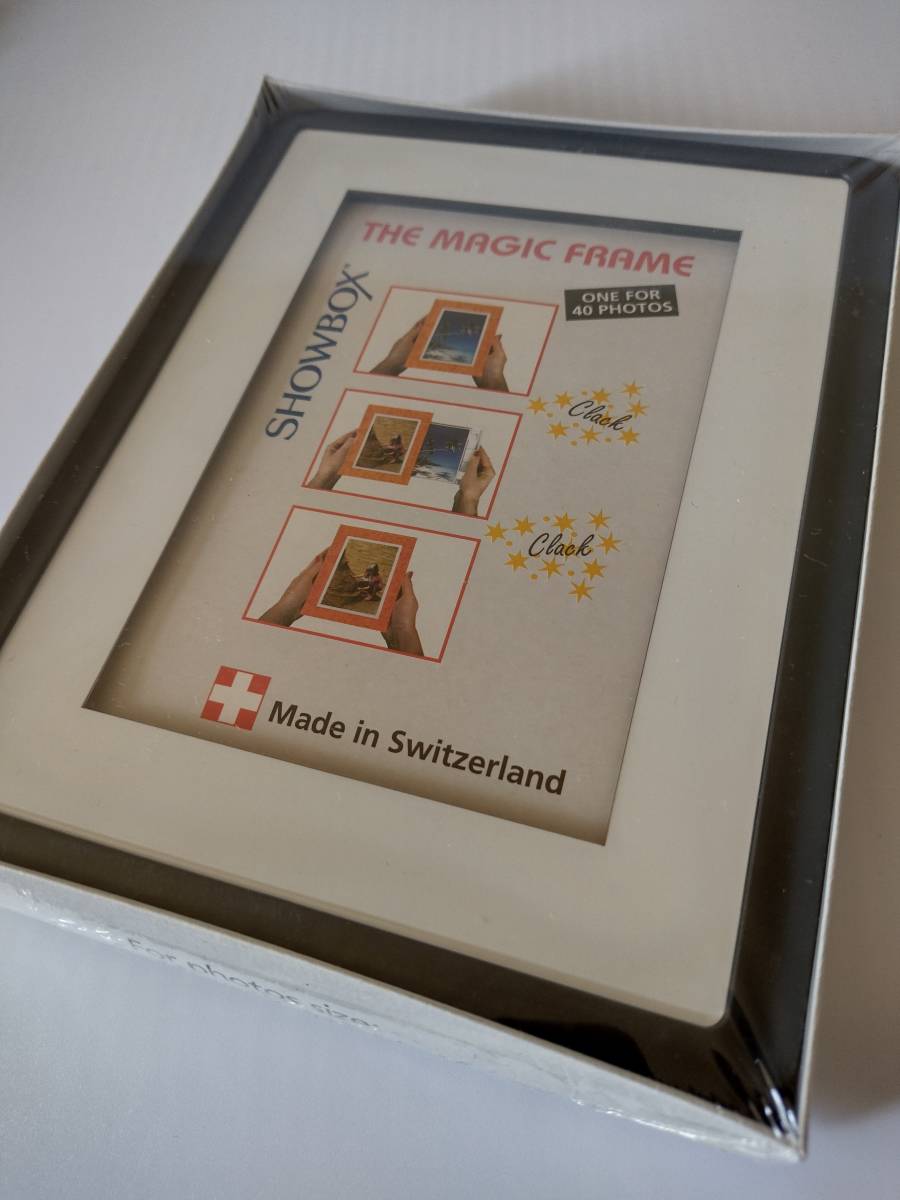 アナログ フォトフレーム 紙の写真40枚入り 毎日入れ替え可能 四六判専用 スイス製