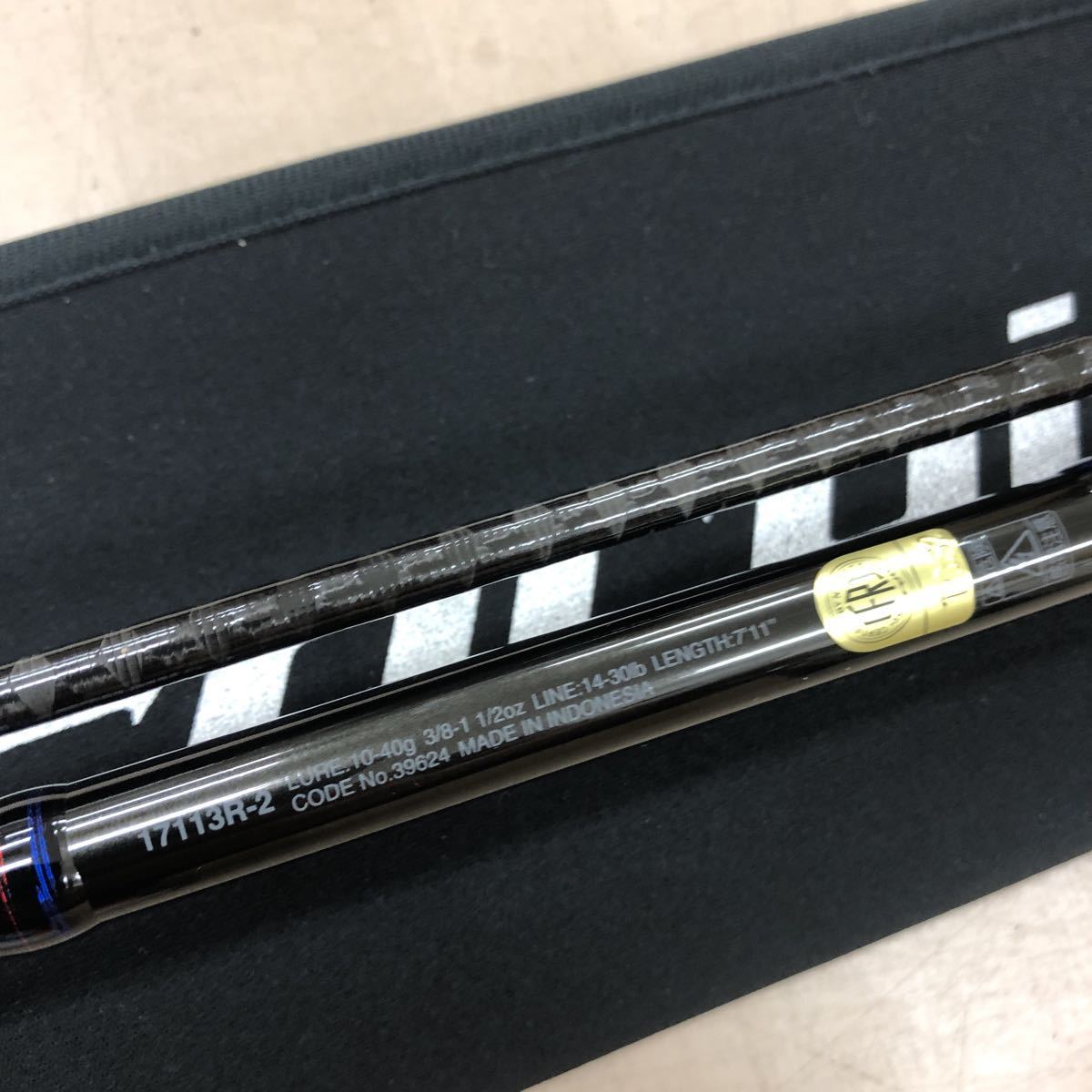 ヤフオク! - ジャンク品 SHIMANO scorpion 2本セット 14113R-...
