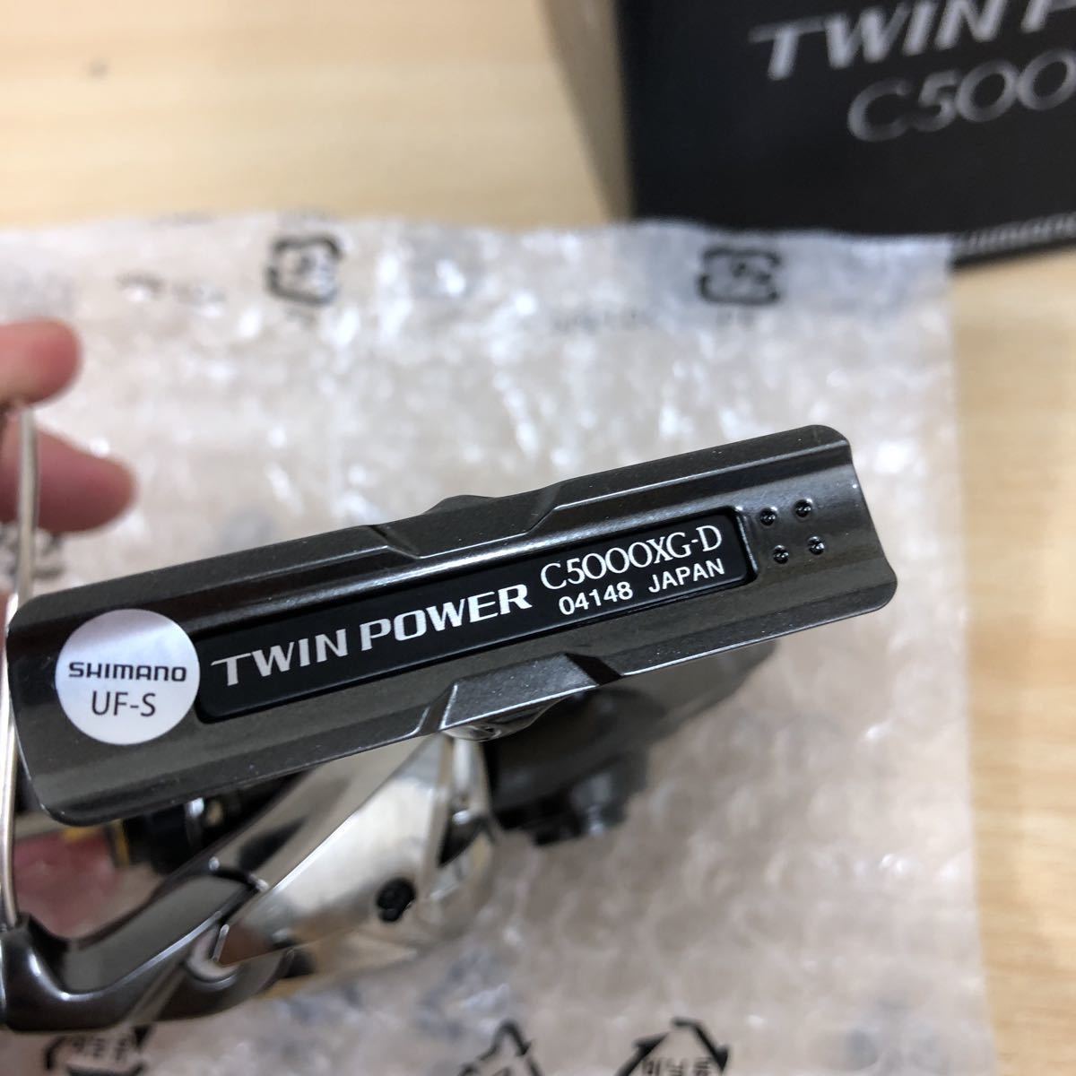 現状品 SHIMANO 20 ツインパワー C5000XG TWIN POWER スピニングリール