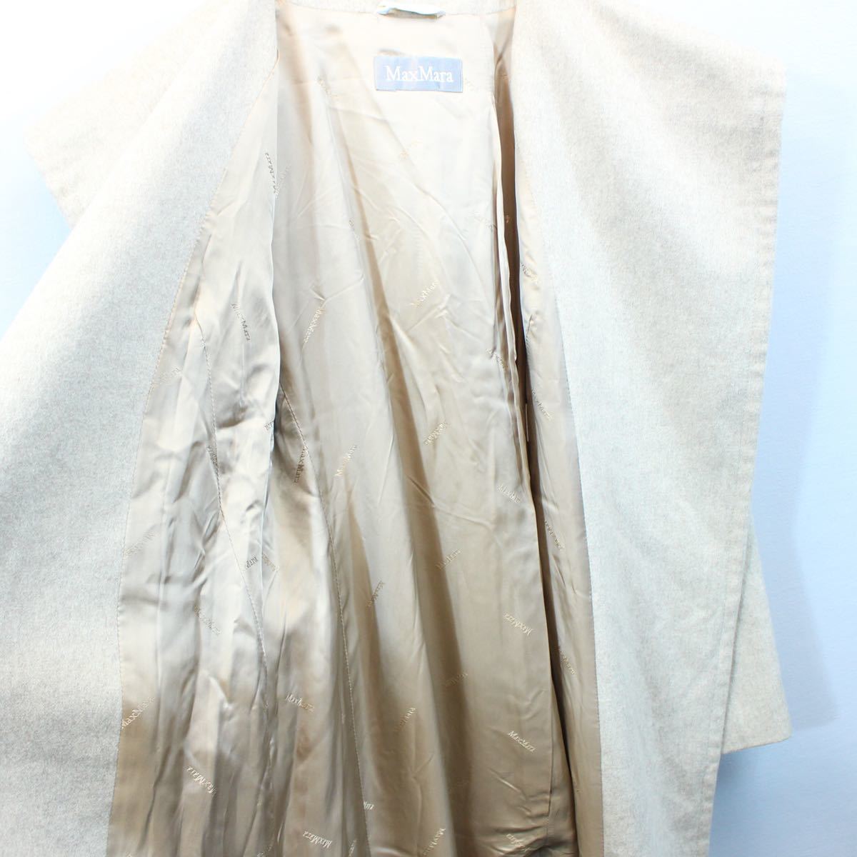 MAX MARA CASHMERE100% FOODED BELTED OVER COAT MADE IN ITALY MAX MARA CASHMERE100% FOODED BELTED OVER COAT MADE IN ITALY