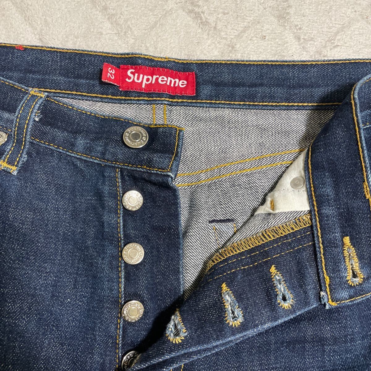 supreme シュプリーム デニムパンツ 赤ミミ 赤レザーパッチ使用 supreme シュプリーム デニムパンツ 赤ミミ 赤レザーパッチ使用