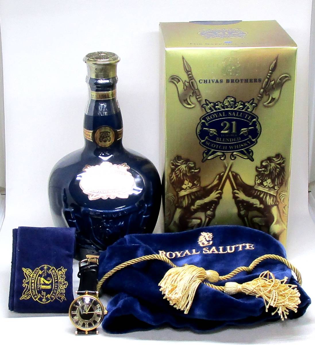 未開栓古酒】◇ROYAL SALUTE ロイヤルサルート 21年 サファイア フラゴン 40％ 700ml 青陶器（重量 1385g）腕時計  箱付き【大黒屋】