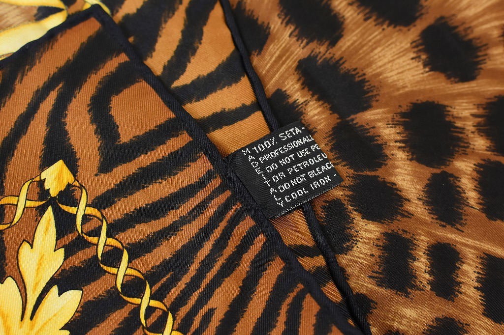 一流の品質 純正販売済み タイガースカーフ VERSACE タイガースカーフ