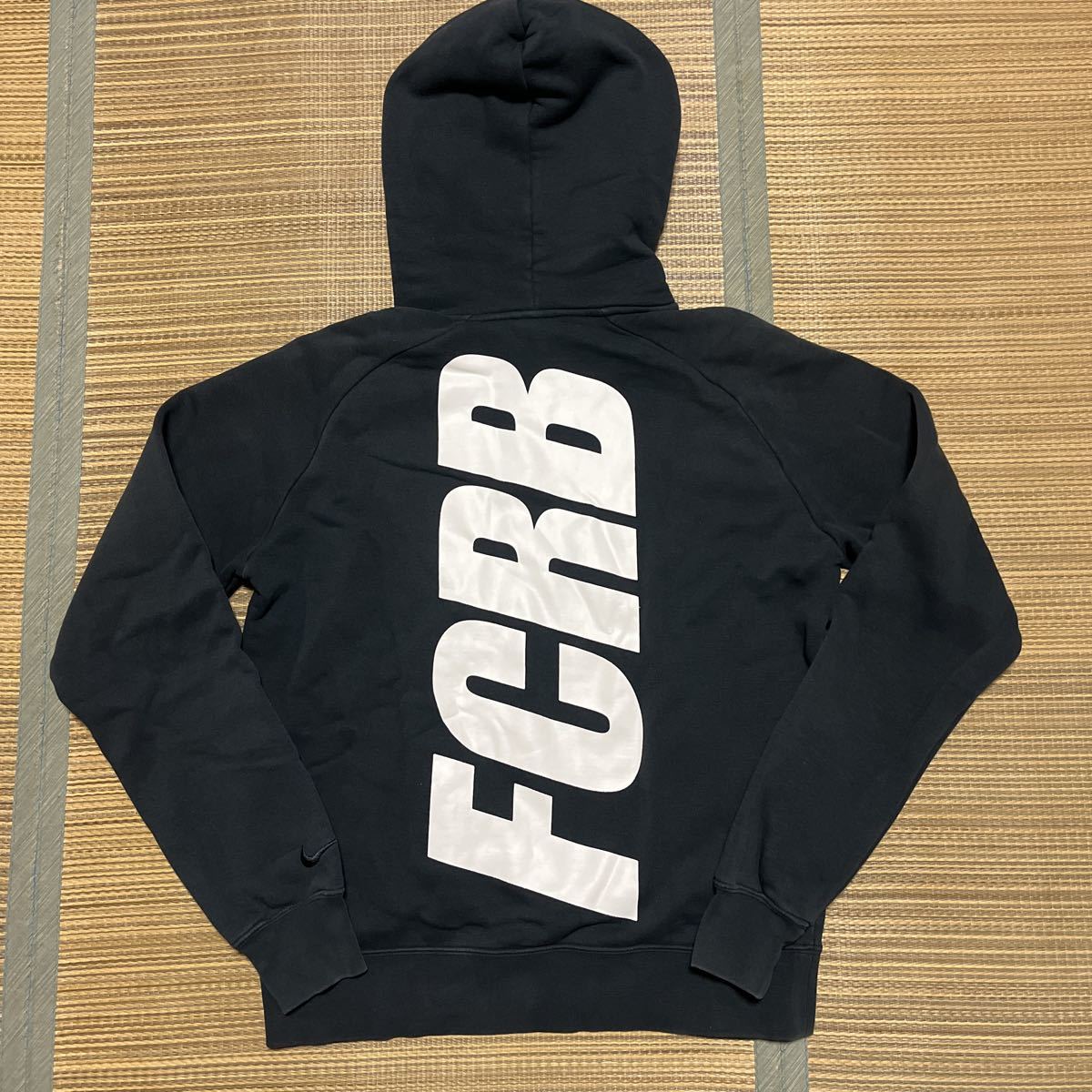 FCRB × NIKE コラボ パーカー Sサイズ ネット用語、 - coroi.mu
