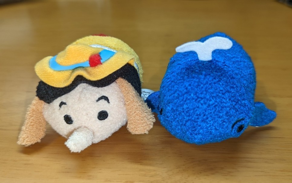 ディズニーストア　ディズニーツムツム　ぬいぐるみ　ロバ耳ピノキオ　モンストロ　セット