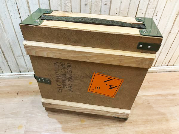 * army thing army discharge USED Vintage wood metal frame Anne mo box 40cm×35cm×12cm wood box interior camp gearbox *