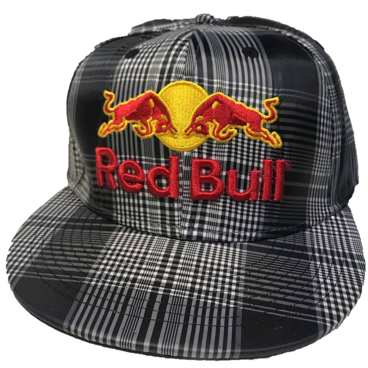 Red Bull レッドブル ブランドロゴ チェック柄 ベースボールキャップ (ブラック) (7 1/4 約58cm) [並行輸入品]