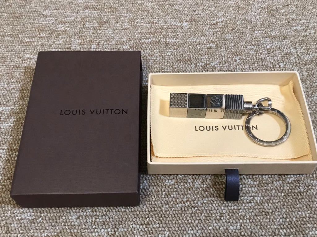 E354☆送料無料☆LOUIS VUITTON/ルイヴィトン ポルト・クレ キューブ キーリング 金属素材 シルバー系 M67142 箱付_画像1