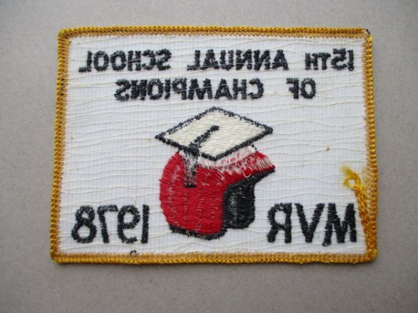 70s MVR 1978 15TH ANNUAL SCHOOL OF CHAMPIONSパッチ刺繍ワッペン/学生チャンピオン大学ヘルメットpatchesフットボールFOOTBALL V189_画像4