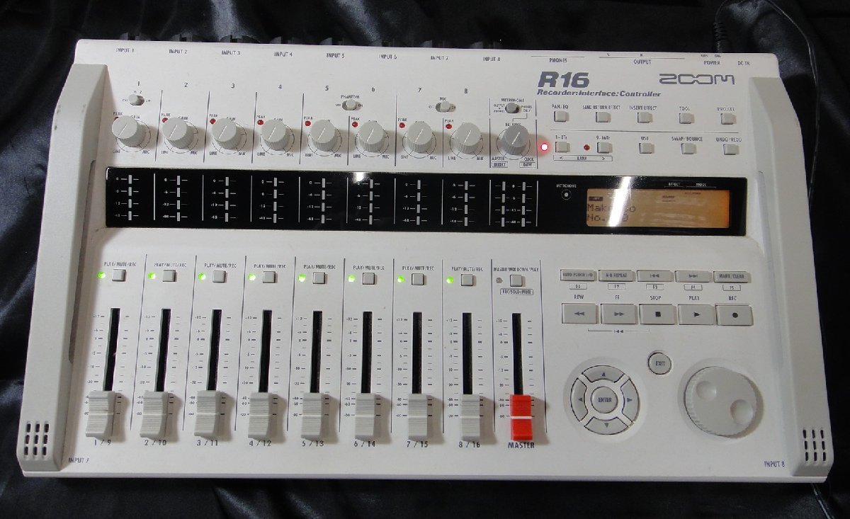 Zoom R16 マルチトラックレコーダー escolalf.com.br