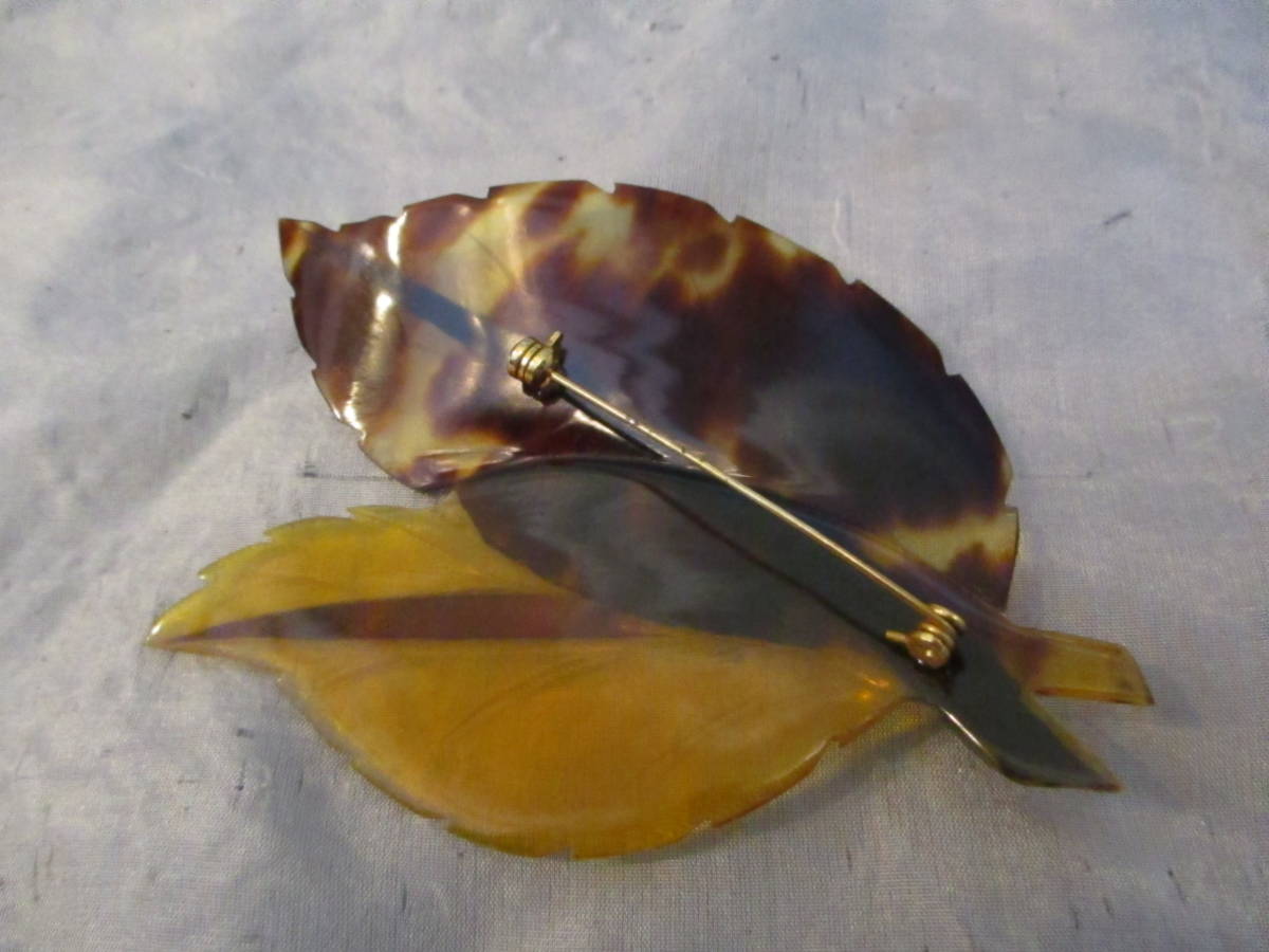 # натуральный книга@ панцирь черепахи панцирь черепахи .. конфеты . leaf type брошь большой ширина 9,5. прекрасный товар #