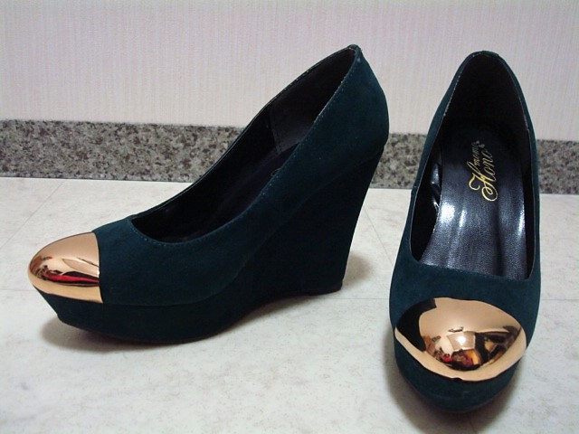 ** 1 times use beautiful goods Honomomo toes Gold dark green suede pumps heel 24.0cm 37 L size storm have party dress also green 