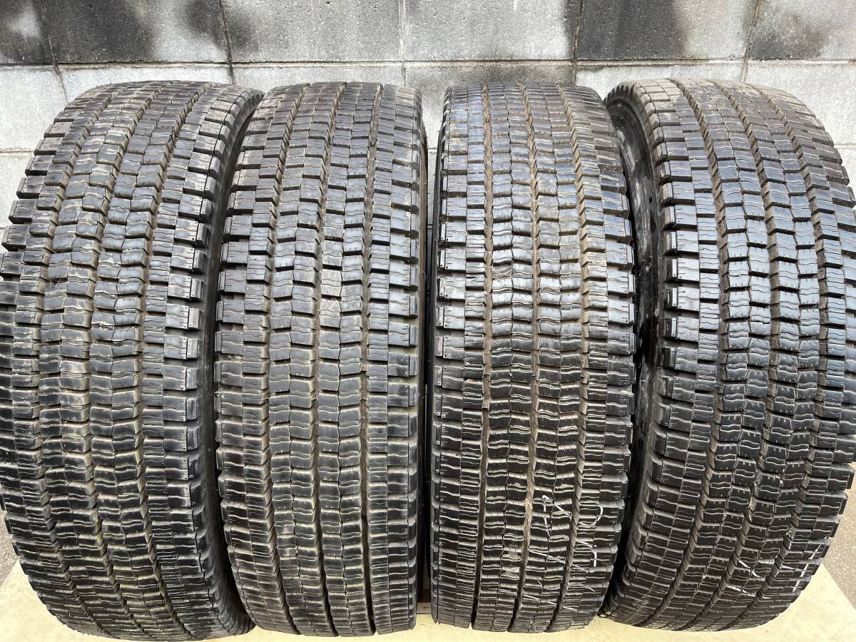 ■中古99％山 275/80R22.5 ダンロップ SP001 スタッドレス 4本セット (1FK03)①