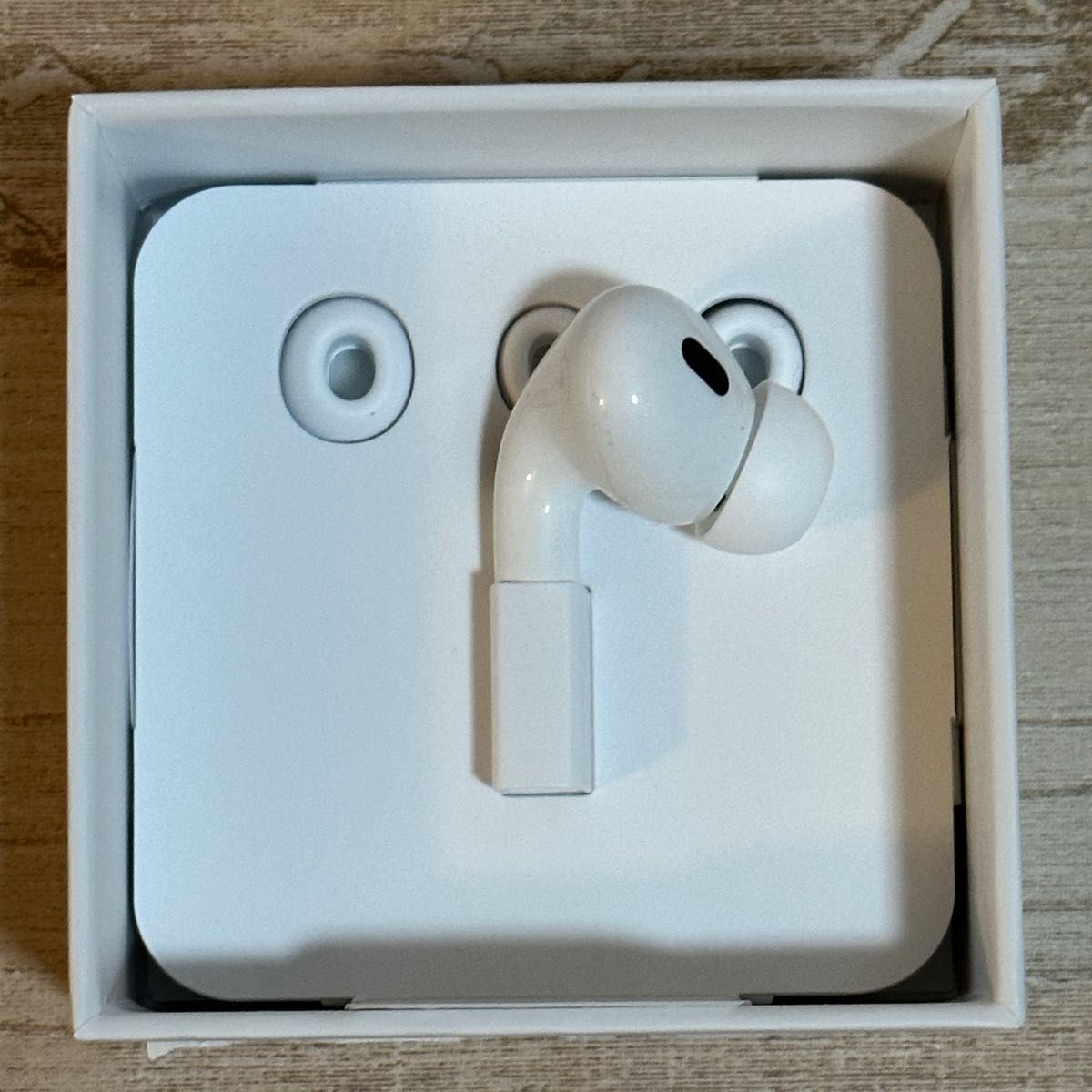 2年保証』 AirPods Pro 第二世代 右耳のみ MQD83J A 片耳 R